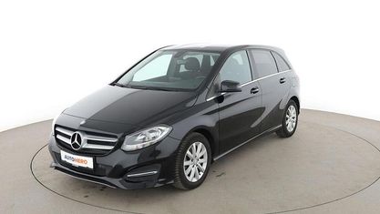 Używany Mercedes B180 Style 122 KM (89 kW) 2015 Czarny Minivan