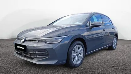 Dolphin gray metallic Gebraucht 2025 VW Golf VIII Life | 27.990 € (Fairer Preis)