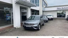 Pyritsilber metallic Gebraucht 2024 VW Tiguan Allspace Life SUV | 37.700 € (Guter Preis)