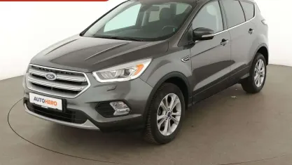 Gebraucht Ford Kuga Titanium 150 PS (110 kW) 2017 Grau SUV