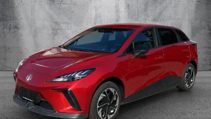 Uusi MG MG4 EV Comfort 150 kW (204 HP) 2025 Punainen Viistoperä