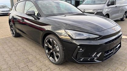 Nowe Cupra Leon Basis 150 KM (110 kW) 2026 Czarny Sedan/Limuzyna