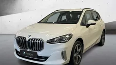 Weiss Gebraucht 2024 BMW 218 Active Tourer Luxury Line Van / Kleinbus | 33.700 € (Guter Preis)