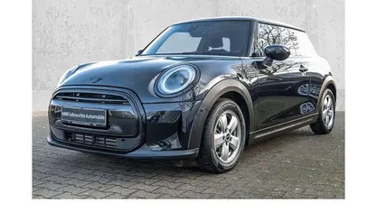 Gebraucht 2022 Mini Cooper Essential Kleinwagen | 23.940 € (Fairer Preis)