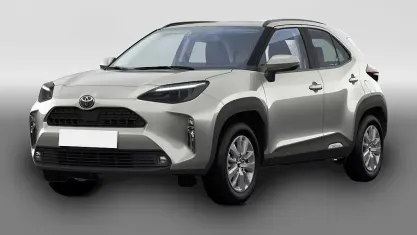 Nuova Toyota Yaris Cross 116 CV (85 kW) 2026 Argento SUV