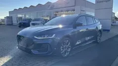 Chromablaumetallic Neu 2024 Ford Focus ST-Line X Kombi | 27.990 € (Superpreis)