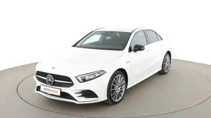 Gebraucht Mercedes A250 AMG line 102 PS (75 kW) 2020 Weiß Limousine