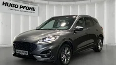 Grau Gebraucht 2024 Ford Kuga ST-Line X SUV | 31.900 € (Fairer Preis)