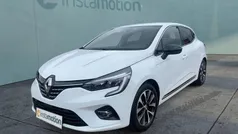 Weiß Gebraucht 2023 Renault Clio V Kleinwagen | 14.799 € (Guter Preis)