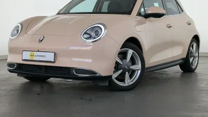 Używany Ora Funky Cat 400 Pro 125 kW (171 KM) 2023 Różowy Hatchback