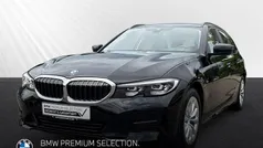 Schwarz Gebraucht 2022 BMW 318 Advantage Kombi | 25.598 € (Superpreis)