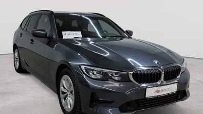 Gebraucht BMW 330e Advantage 184 PS (135 kW) 2020 Mineralgrau metallic Kombi
