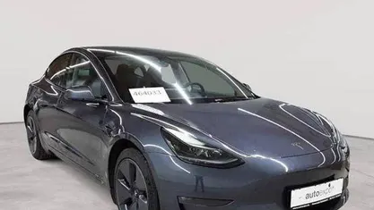 Midnight silver metallic Gebraucht 2021 Tesla Model 3 Limousine | 25.790 € (Fairer Preis)