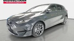 Grau Neu 2025 Kia Ceed Style Limousine | 26.990 € (Fairer Preis)