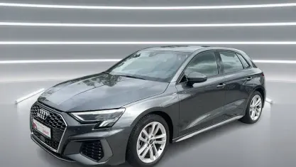 Gebraucht Audi A3 S-Line 150 PS (110 kW) 2023 Daytonagrau perleffekt Limousine