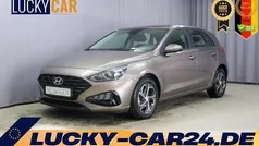 Silky bronze metallic Gebraucht 2023 Hyundai i30 Comfort Limousine | 19.980 € (Guter Preis)