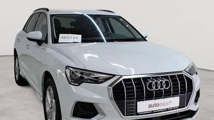 Gletscherweiß metallic Gebraucht 2024 Audi Q3 Advanced SUV | 32.190 € (Superpreis)
