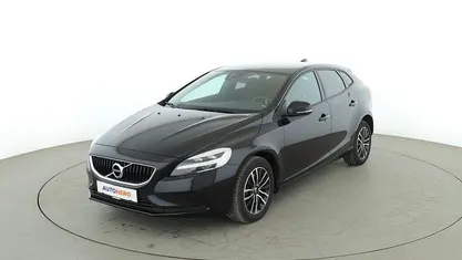 Gebraucht Volvo V40 Momentum 122 PS (89 kW) 2018 Schwarz Kombi