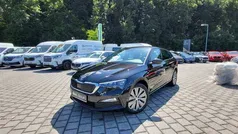 Schwarz Gebraucht 2022 Skoda Scala Tour Kleinwagen | 18.590 € (Fairer Preis)