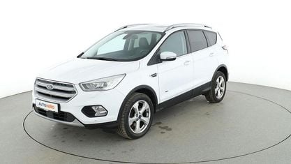 Używany Ford Kuga Titanium 180 KM (132 kW) 2018 Biały SUV
