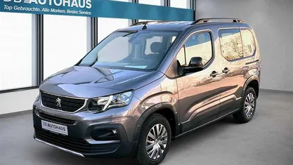 Gebraucht Peugeot Rifter Allure 131 PS (96 kW) 2023 Van / Kleinbus