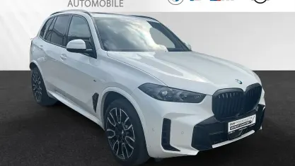 Gebraucht BMW X5 M Sport 298 PS (219 kW) 2025 Mineralweiss metallic SUV
