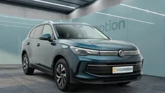 Blau Gebraucht 2024 VW Tiguan Design SUV | 36.749 € (Fairer Preis)