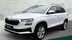 Weiss Gebraucht 2024 Skoda Karoq Elegance SUV | 31.660 € (Fairer Preis)