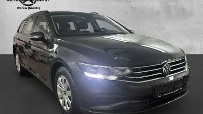 Gebraucht VW Passat Business 122 PS (89 kW) 2023 Grau Kombi