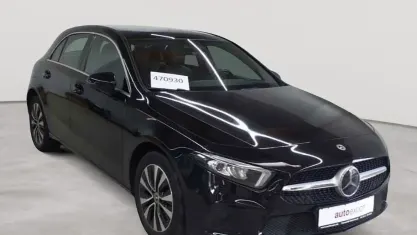 Gebraucht Mercedes A250 Progressive 160 PS (117 kW) 2022 Kosmosschwarz metallic Limousine