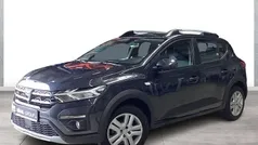 Grau Gebraucht 2022 Dacia Sandero Comfort Kleinwagen | 15.440 € (Fairer Preis)