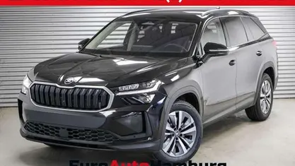 Black magic metallic (1z) Neu 2025 Skoda Kodiaq Selection SUV | 40.090 € (Guter Preis)