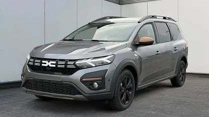 Gebraucht 2025 Dacia Jogger Extreme Van / Kleinbus | 23.530 € (Fairer Preis)