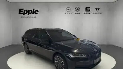 Gebraucht Skoda Superb SportLine 204 PS (150 kW) 2025 Schwarz Kombi
