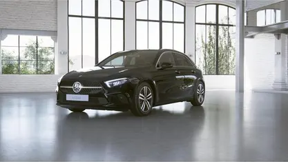 Gebraucht Mercedes A250 Advanced 160 PS (117 kW) 2022 Unilack nachtschwarz Limousine