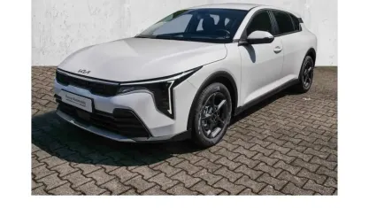 Neu Kia K4 Vision 150 PS (110 kW) 2026 Weiß Limousine