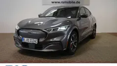 Carbonized gray metallic Gebraucht 2021 Ford Mustang Mach-E Extended Range SUV | 34.990 € (Guter Preis)