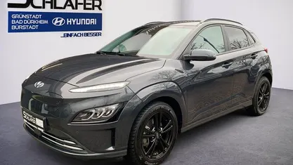 Dark knight / mic Gebraucht 2022 Hyundai Kona Trend SUV | 22.480 € (Fairer Preis)