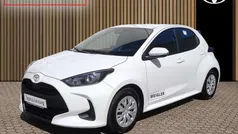 Weiß Gebraucht 2025 Toyota Yaris Business Edition Limousine | 21.990 € (Guter Preis)