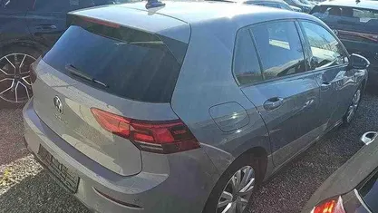 Usata VW Golf VIII R-line 131 CV (96 kW) 2024 Grigio Berlina