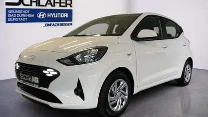 Atlas white / sol Gebraucht 2025 Hyundai i10 Select Kleinwagen | 15.380 € (Fairer Preis)