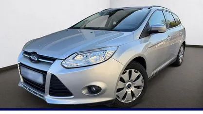 Gebraucht Ford Focus Trend 125 PS (91 kW) 2012 Limousine