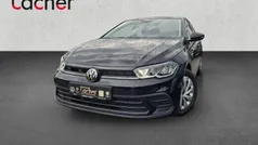 Deep black perleffekt Gebraucht 2024 VW Polo Life Limousine | 20.790 € (Guter Preis)