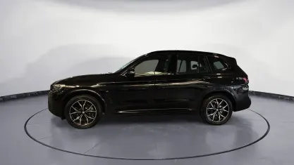 Gebraucht BMW X3 M Sport 286 PS (210 kW) 2023 Saphirschwarz metallic SUV
