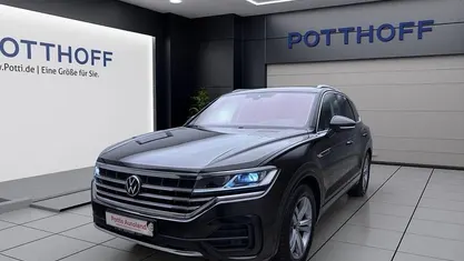 Gebraucht VW Touareg Elegance 231 PS (169 kW) 2022 SUV