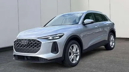 Silber Neu 2025 Audi Q5 Basis SUV | 50.680 € (Fairer Preis)