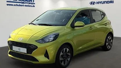 Gelb Neu 2025 Hyundai i10 Trend Kleinwagen | 19.190 € (Etwas zu teuer)