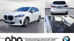 Weiß Gebraucht 2024 BMW 218 Active Tourer Van / Kleinbus | 30.930 € (Guter Preis)