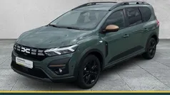 Safarigrüngrau Gebraucht 2024 Dacia Jogger Extreme Van / Kleinbus | 20.890 € (Fairer Preis)
