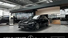 Gebraucht 2023 Mercedes A180 AMG Limousine | 29.970 € (Fairer Preis)
